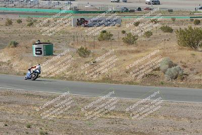 media/Apr-20-2025-AHRMA (Sun) [[393a79c373]]/Race/Group 11 early race/Turn 4b/